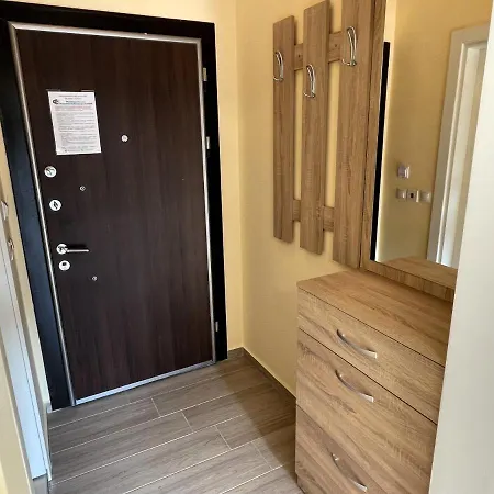 Stamopolu Lux Ground Floor פרימורסקו