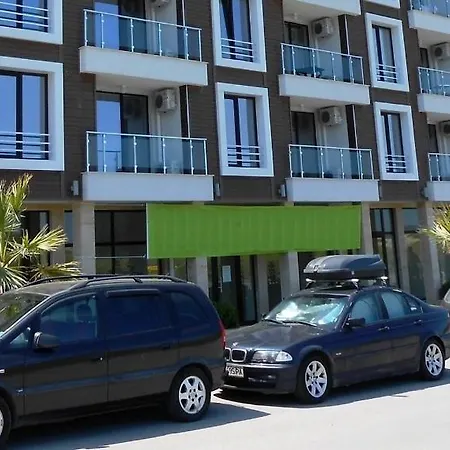 Stamopolu Lux Ground Floor מלון פרימורסקו