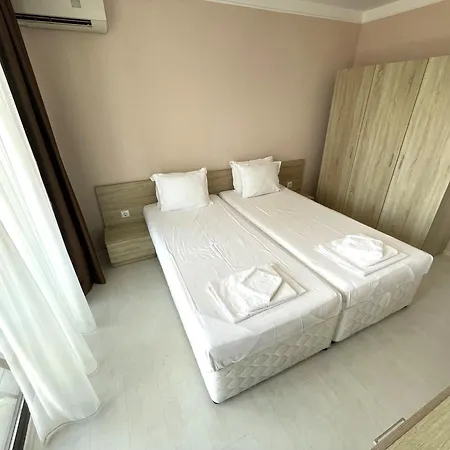 호텔 Stamopolu Lux Ground Floor 프리모르스코