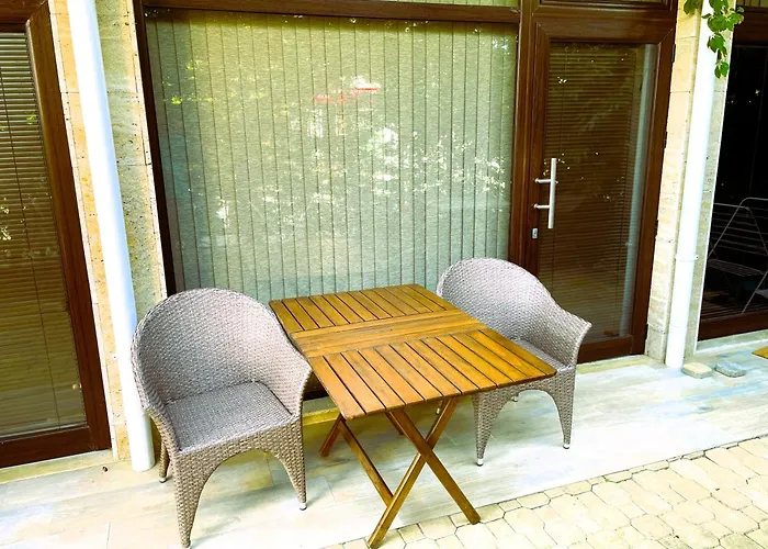 Stamopolu Lux Ground Floor *